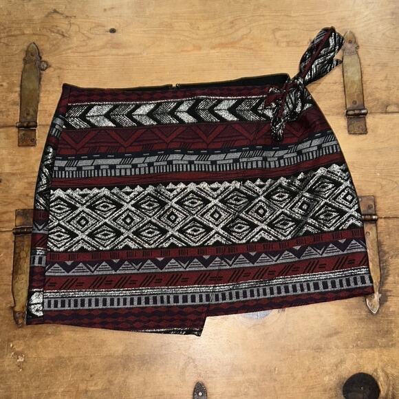 Express Womens Multi Color Mini Skirt Bow Tie on Side Size 16 - Picture 4 of 9